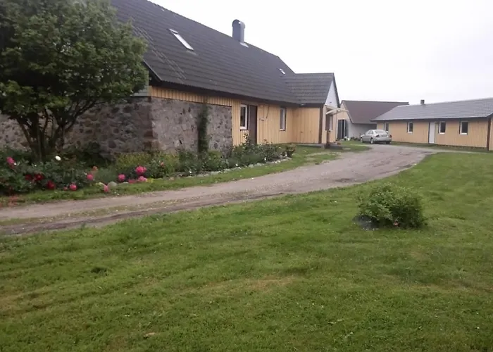 Antsu Talu Farm stay Lao